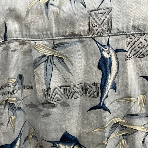 Hook & Tackle shirt, size medium - Picture 7 of 7